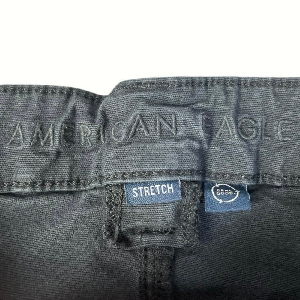 American Eagle Women’s Black Stretch Cargo Pants Size-4 Regular - Picture 2 of 3